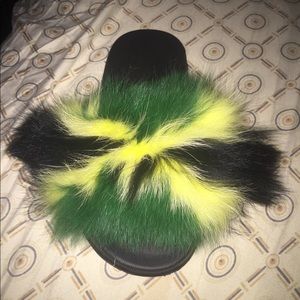 Jamaican slippers